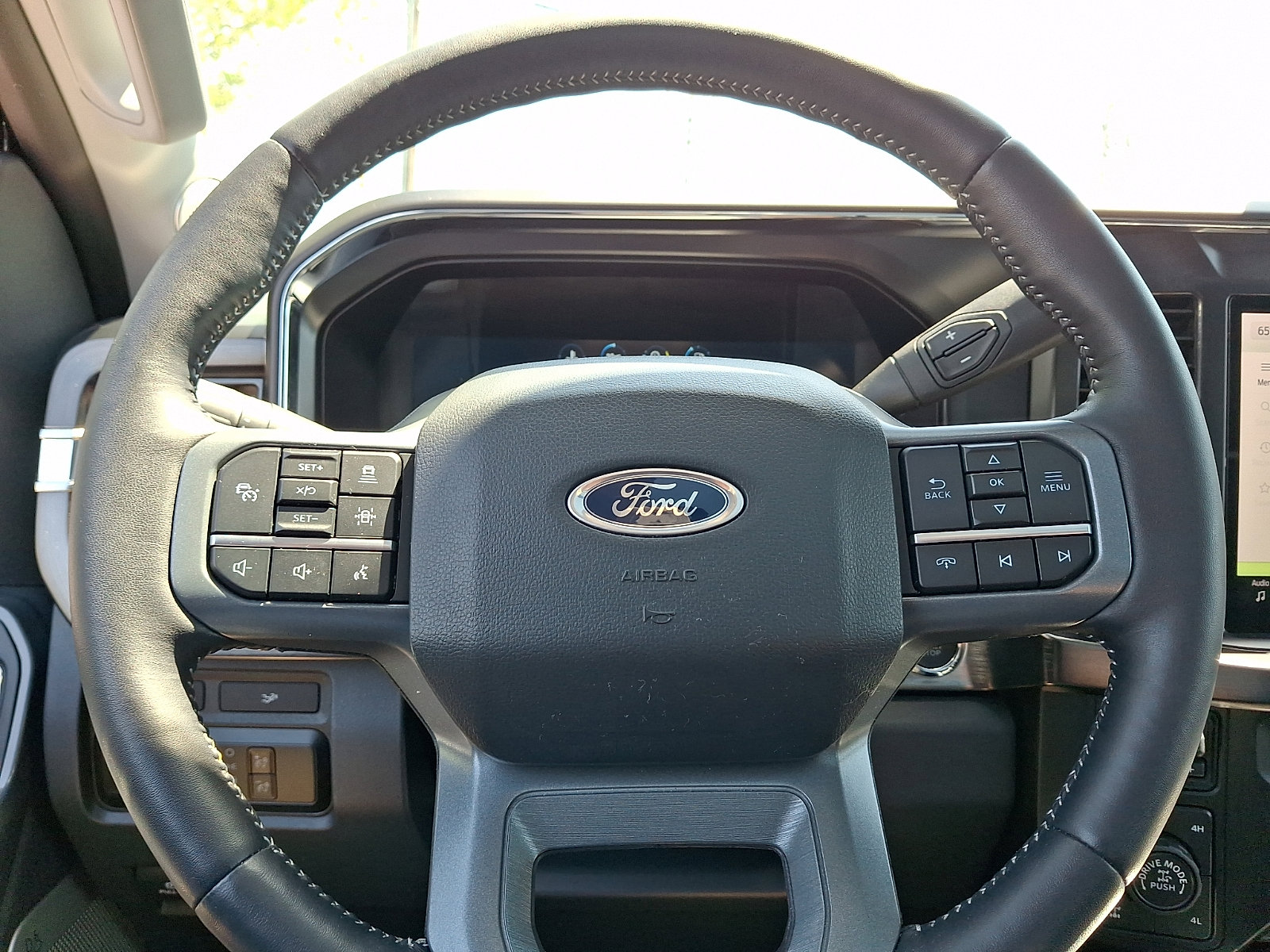 Certified 2024 Ford F250 Lariat w/ Lariat Ultimate Package AWD/4WD image 26