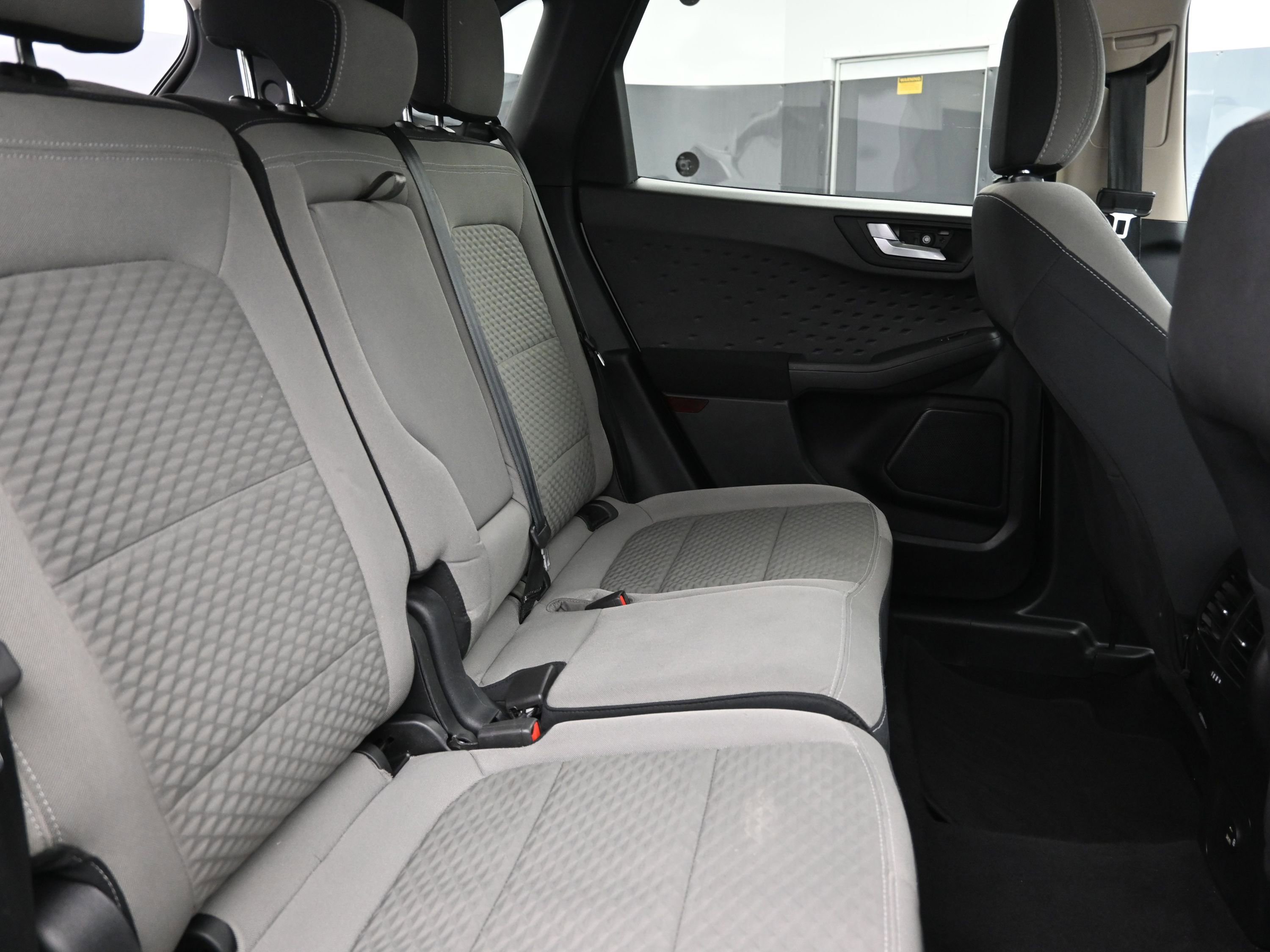 Used 2020 Ford Escape SE image 26