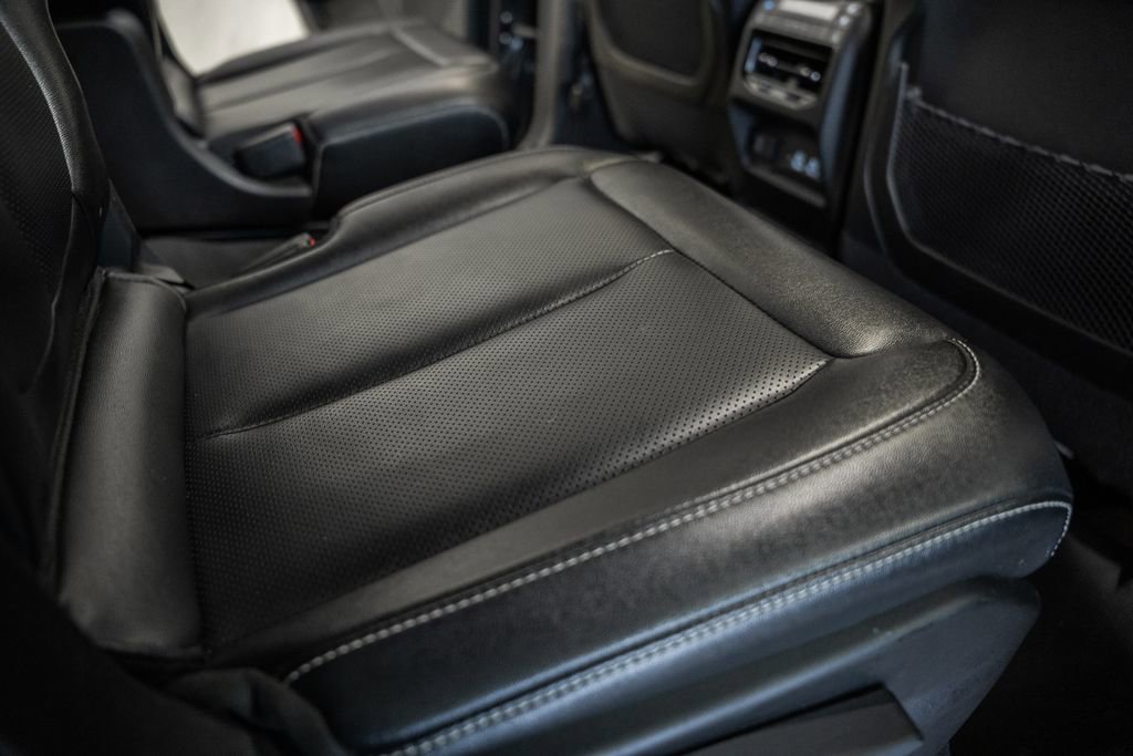 Used 2024 Jeep Grand Cherokee L Limited w/ Luxury Tech Group II image 39