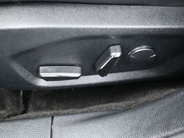 Used 2018 Ford Fusion SE image 11