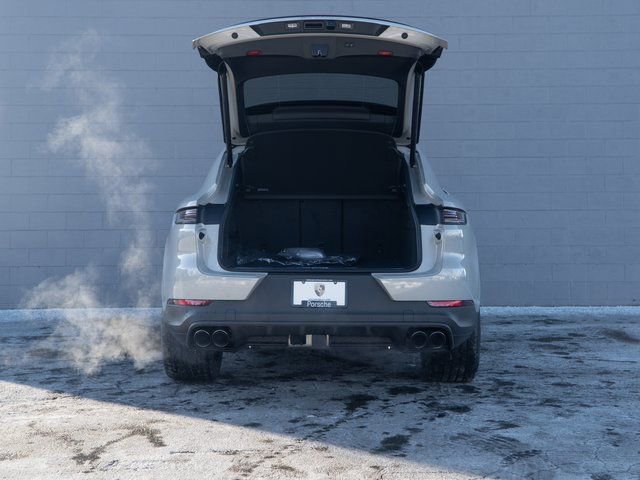 New 2026 Porsche Cayenne S image 14