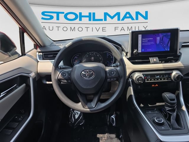 Used 2024 Toyota RAV4 XLE AWD/4WD image 21