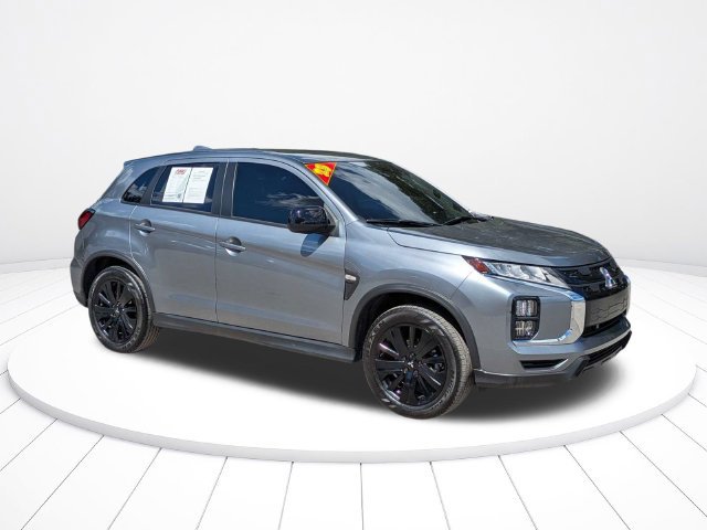 Used 2025 Mitsubishi Outlander Sport LE AWD/4WD image 2