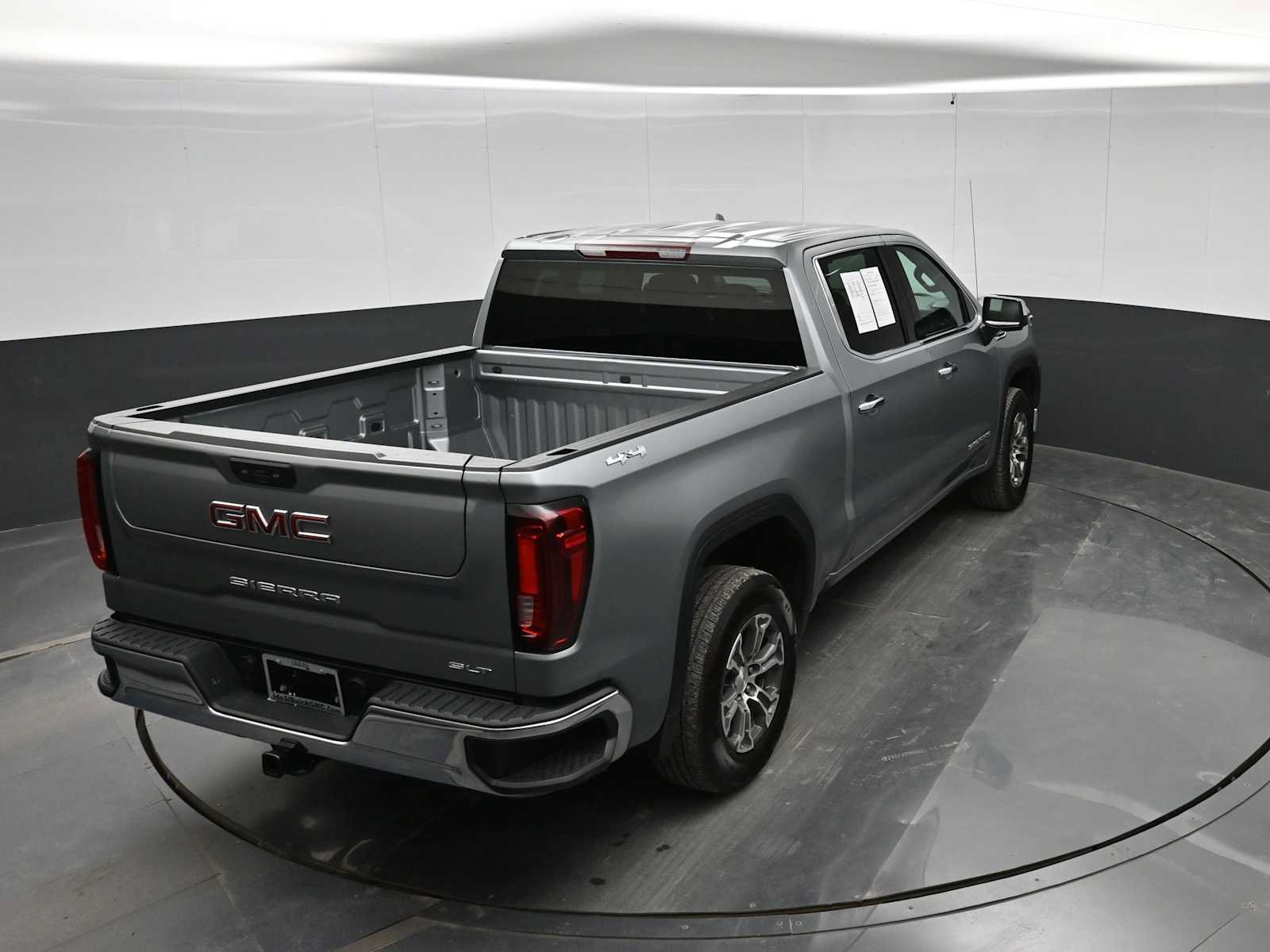 Used 2026 GMC Sierra 1500 SLT AWD/4WD image 35