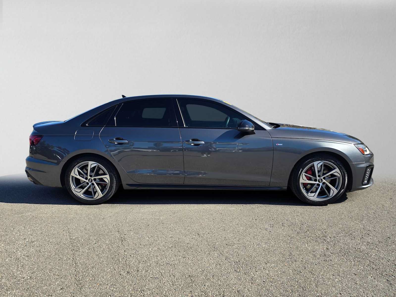 Used 2023 Audi A4 2.0T Premium Plus w/ Premium Plus Package AWD/4WD image 2