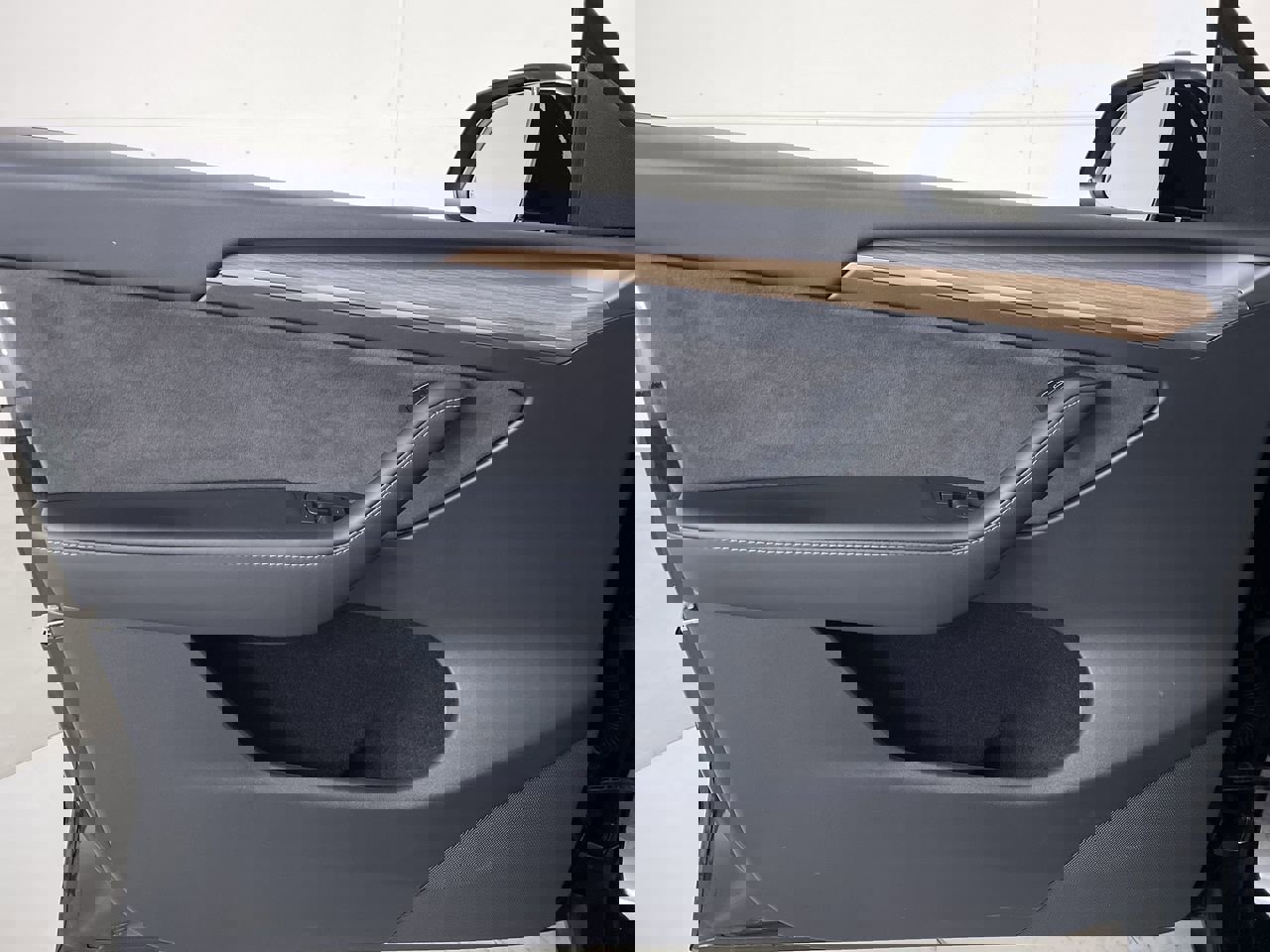 Used 2023 Tesla Model Y Performance image 10