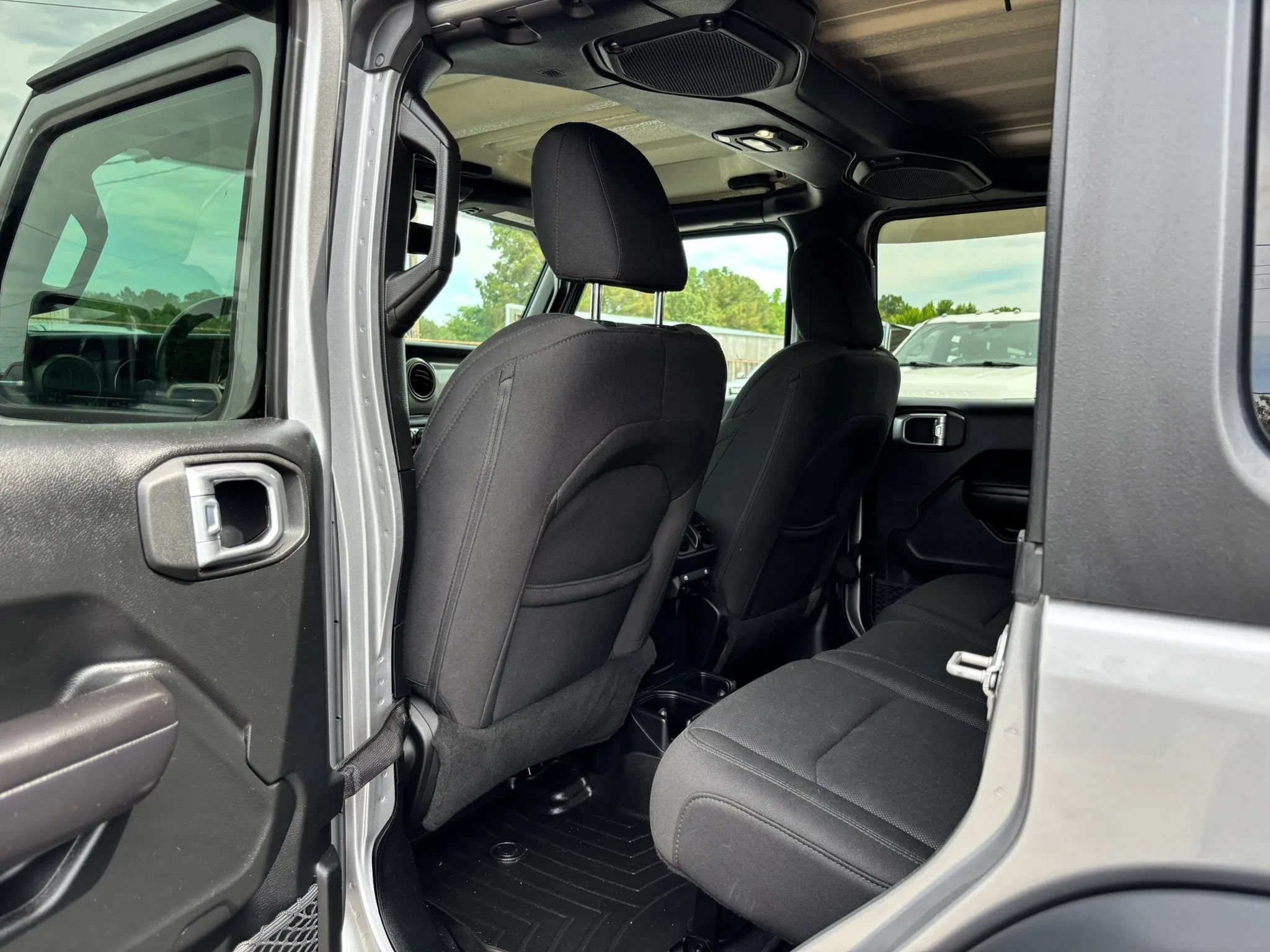 Used 2019 Jeep Wrangler Unlimited Sport S AWD/4WD image 24