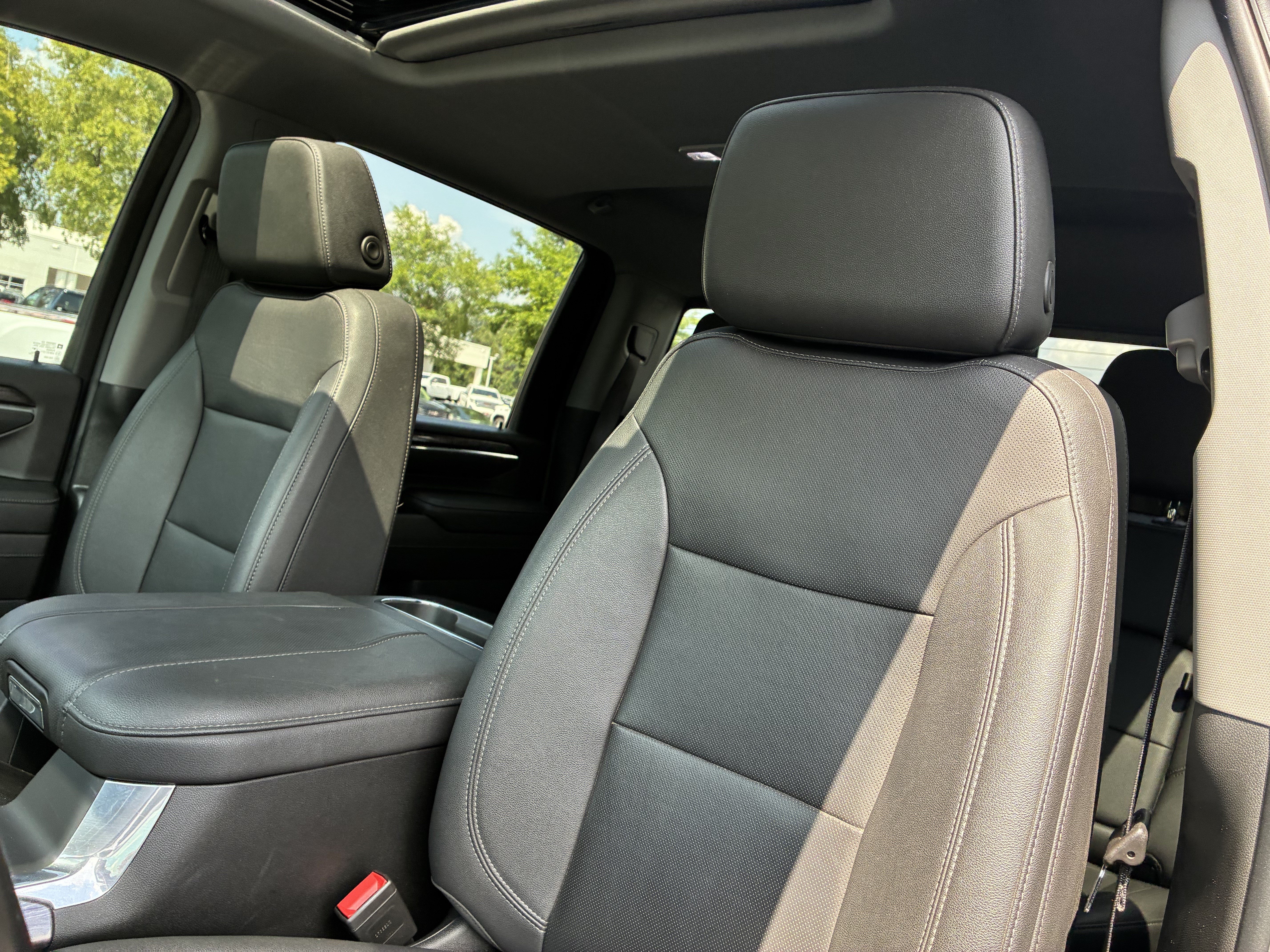 Used 2024 Chevrolet Silverado 2500 LTZ w/ LTZ Convenience Package AWD/4WD image 23