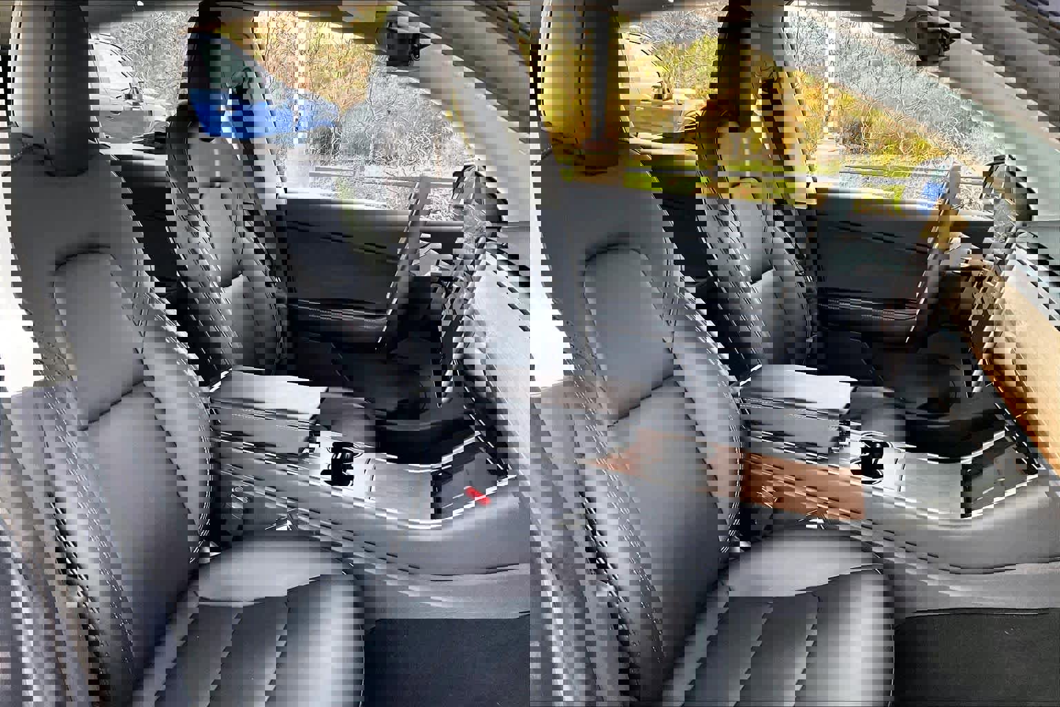 Used 2020 Tesla Model Y Long Range image 8