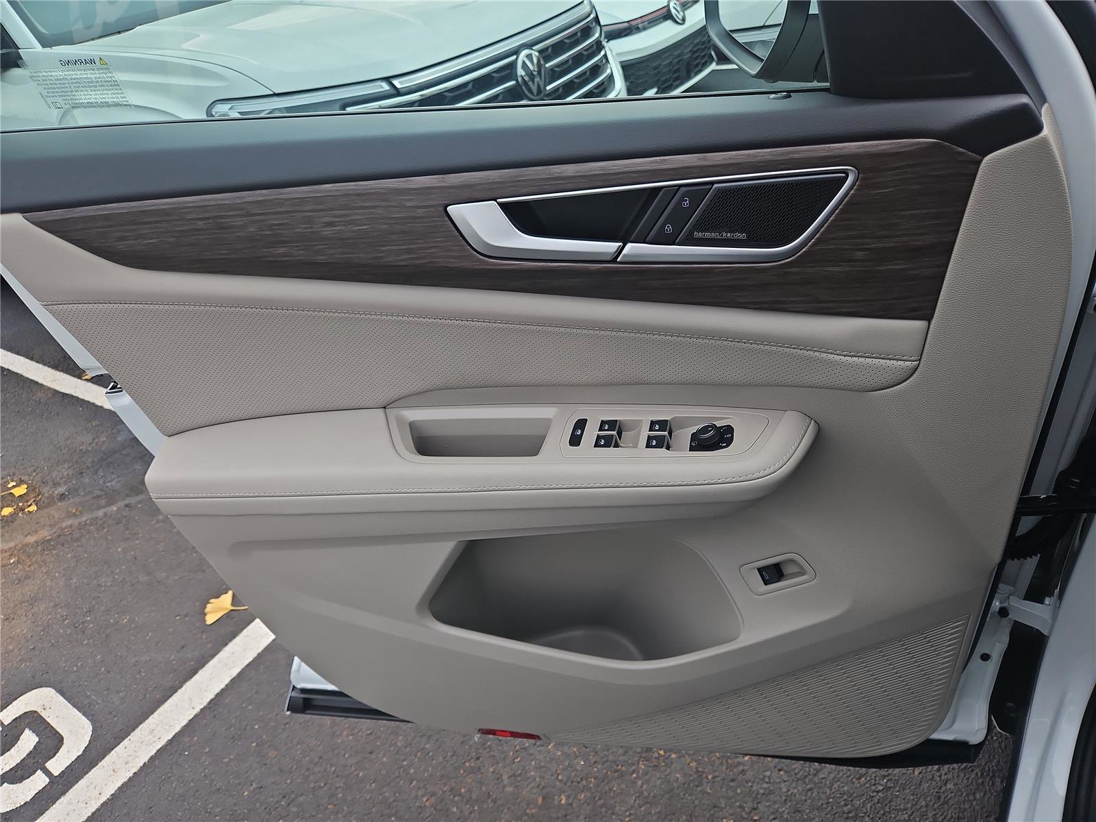 New 2026 Volkswagen Atlas SEL Premium R-Line image 12