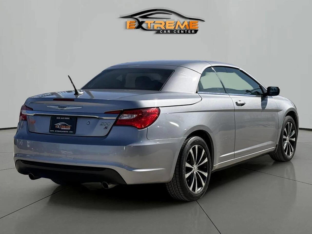 Used 2013 Chrysler 200 S image 12