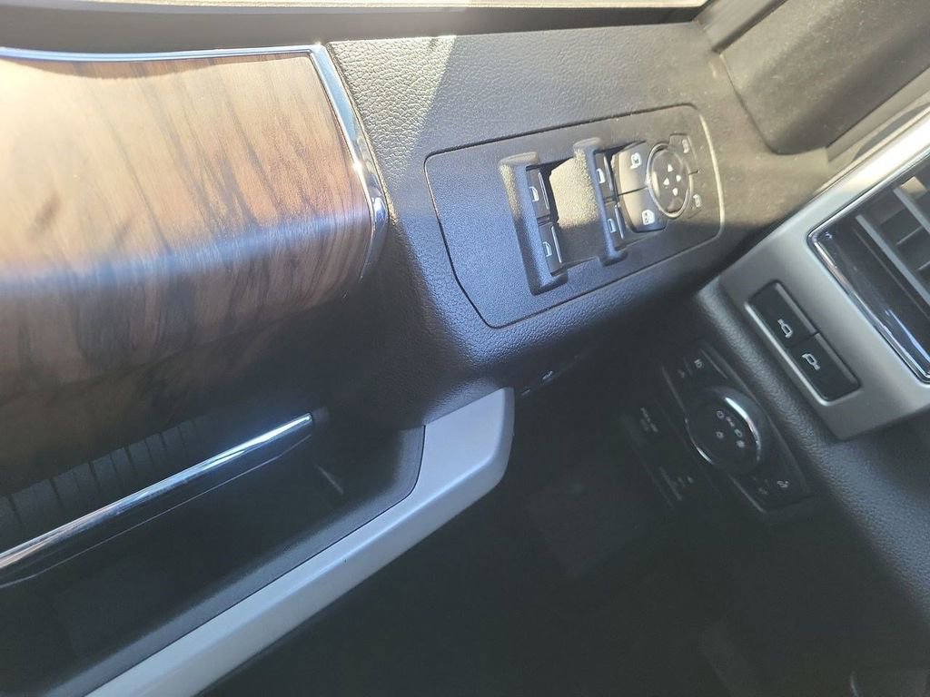 Used 2018 Ford F150 Lariat w/ Equipment Group 502A Luxury image 30