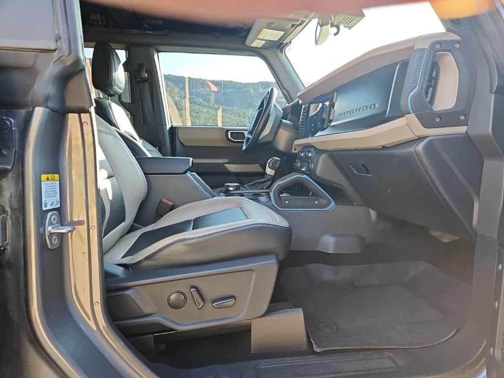 Used 2023 Ford Bronco Wildtrak AWD/4WD image 14