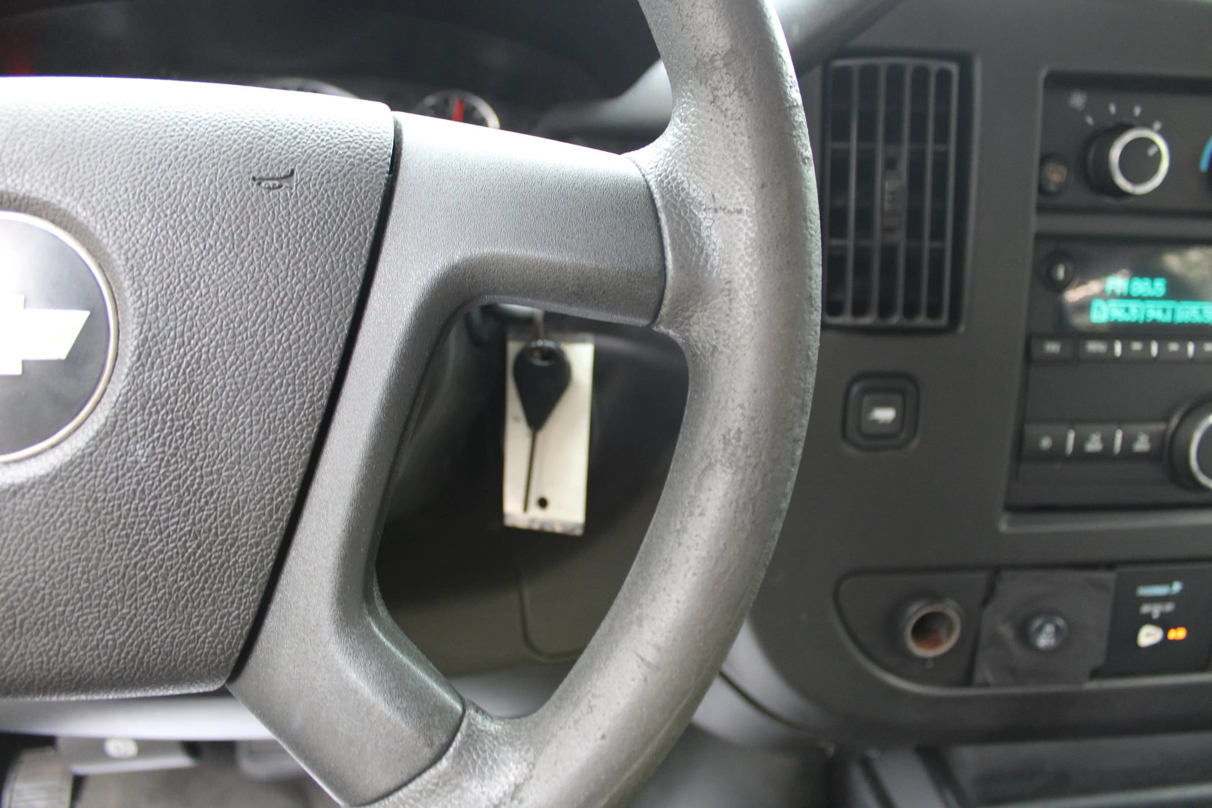Used 2019 Chevrolet Express 3500 LT w/ LT Preferred Equipment Group RWD image 10