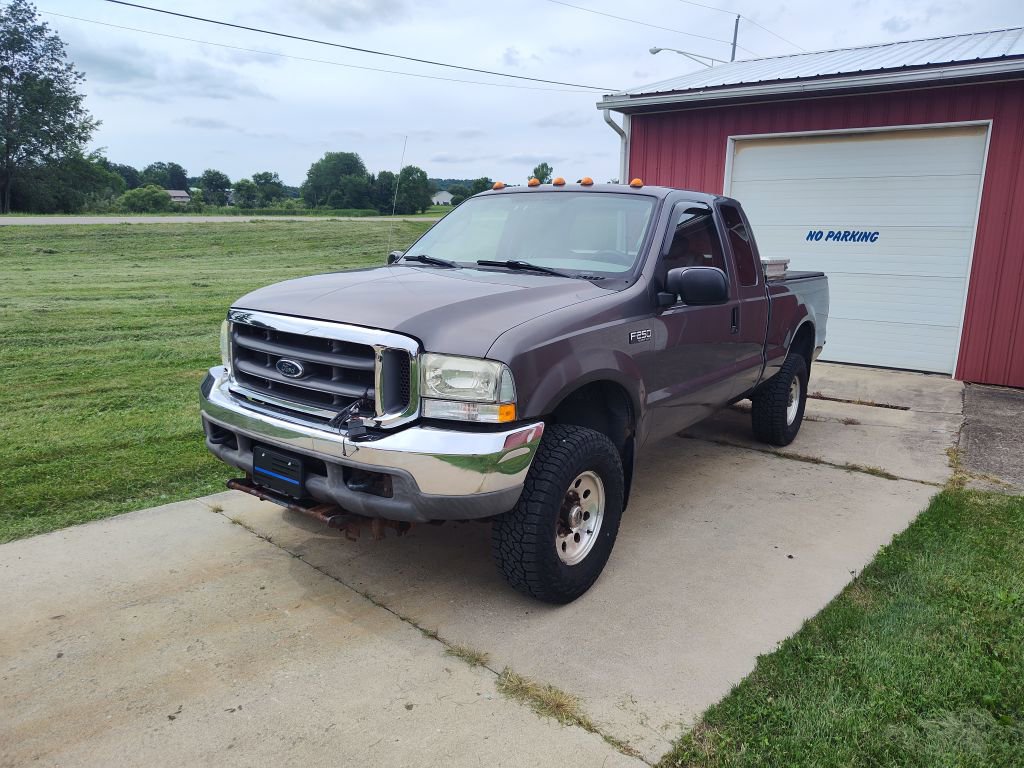 Used 2004 Ford F250 4x4 SuperCab Super Duty image 1