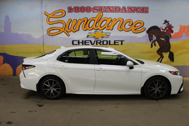 Used 2021 Toyota Camry SE