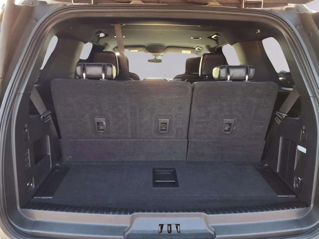 Used 2021 Ford Expedition XLT image 9