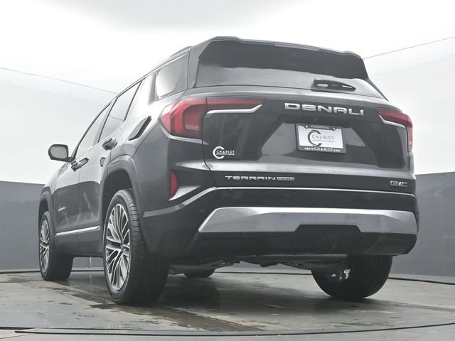 New 2026 GMC Terrain Denali w/ LPO, Floor Liner Package image 49