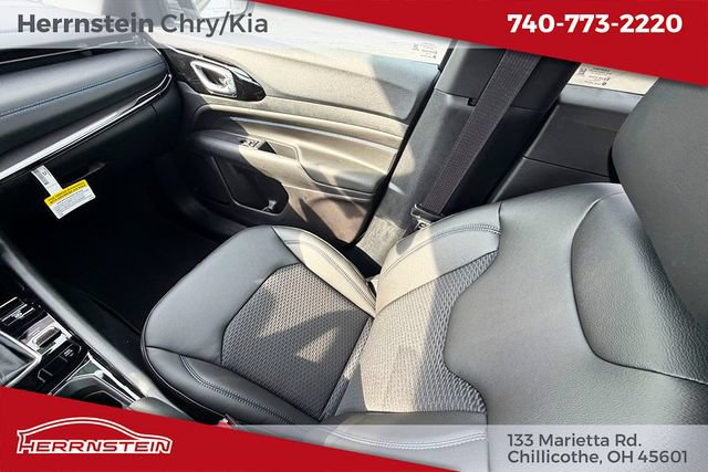New 2026 Jeep Compass Latitude AWD/4WD image 11