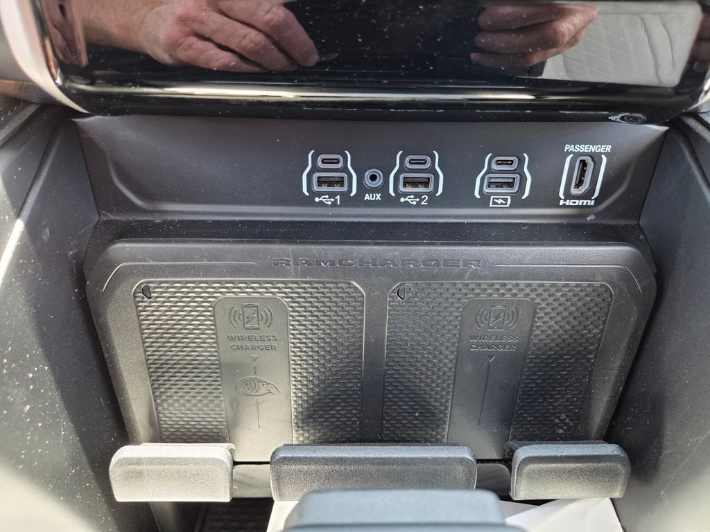 Certified 2025 RAM 1500 Tungsten AWD/4WD image 34