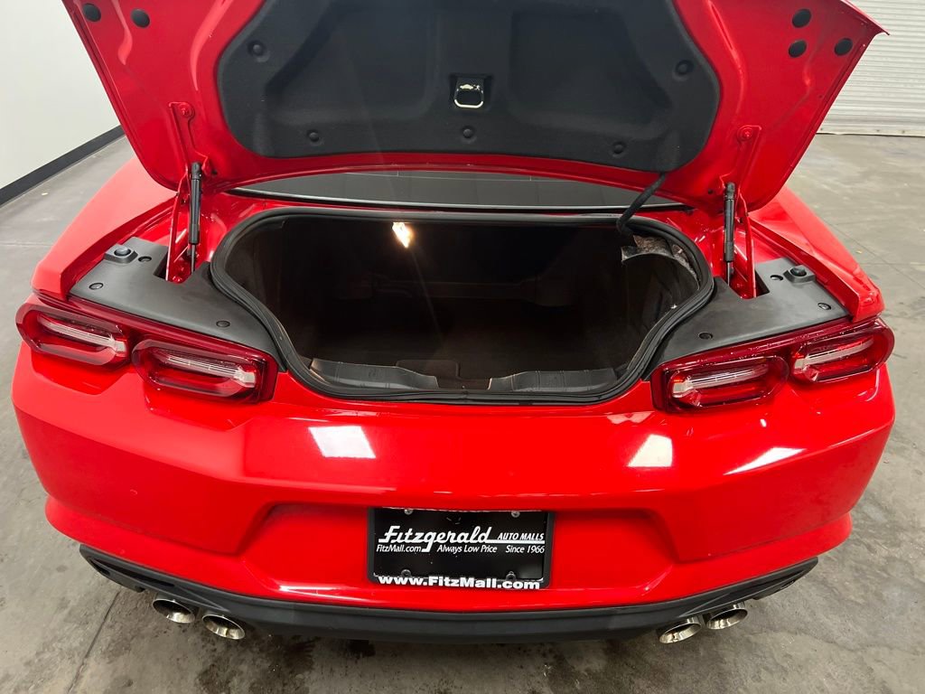 Used 2022 Chevrolet Camaro LT w/ Technology Package image 26