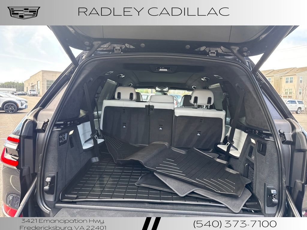 Used 2023 BMW X7 xDrive40i w/ Executive Package image 14