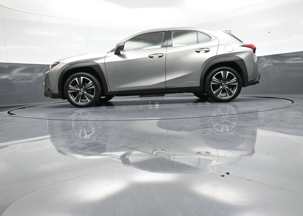 Used 2020 Lexus UX 250h w/ Accessory Package 2 AWD/4WD image 33