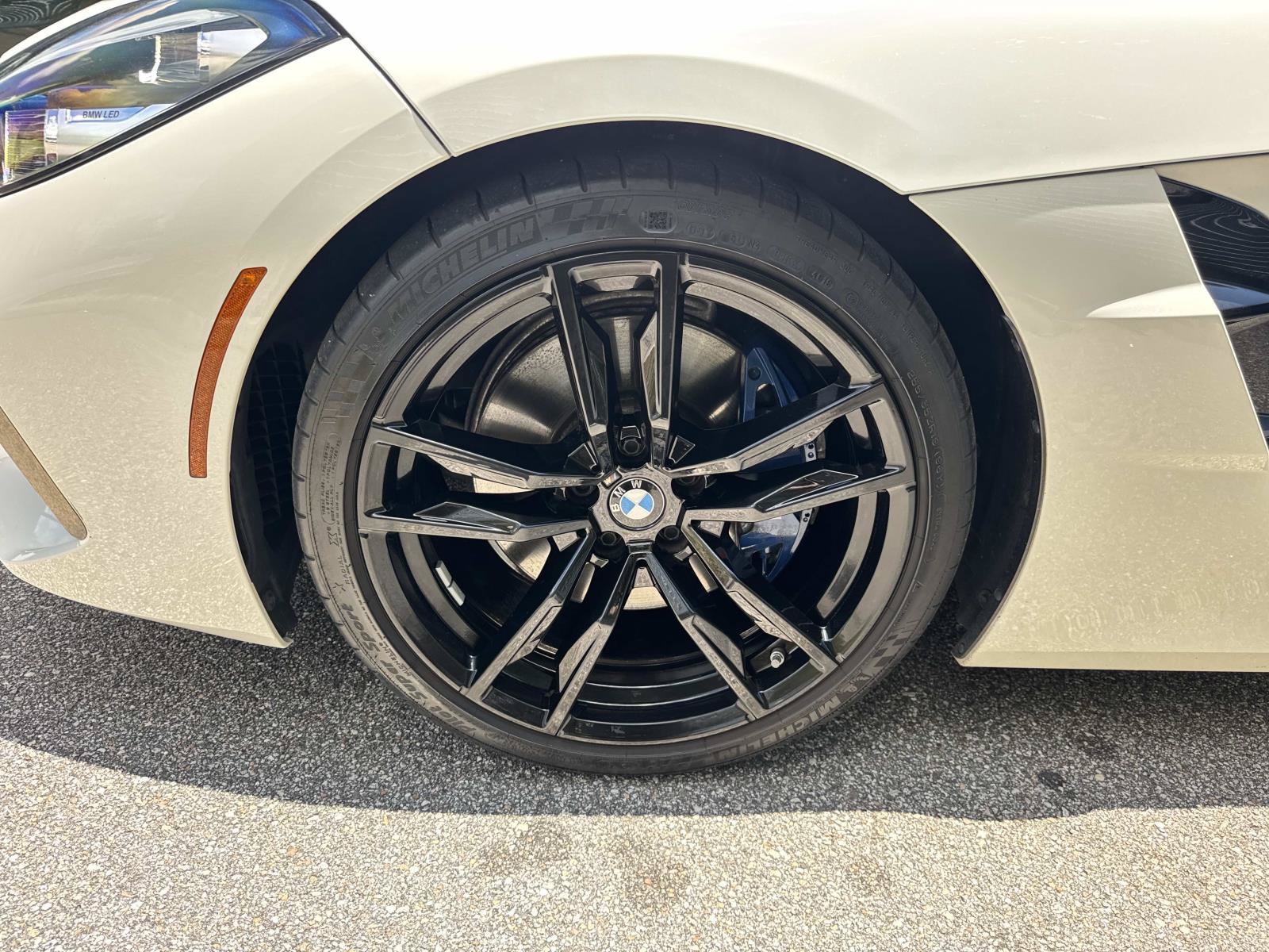 Used 2020 BMW Z4 M40i w/ Executive Package RWD image 10