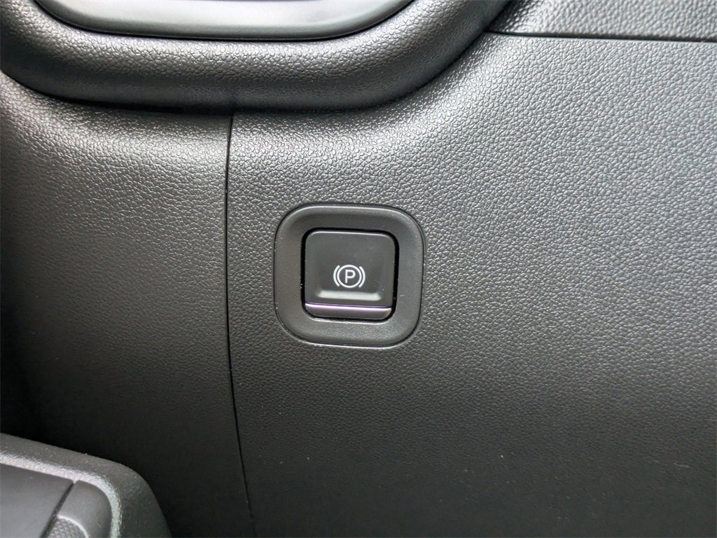 Used 2019 Chevrolet Silverado 1500 Custom w/ Custom Value Package image 22