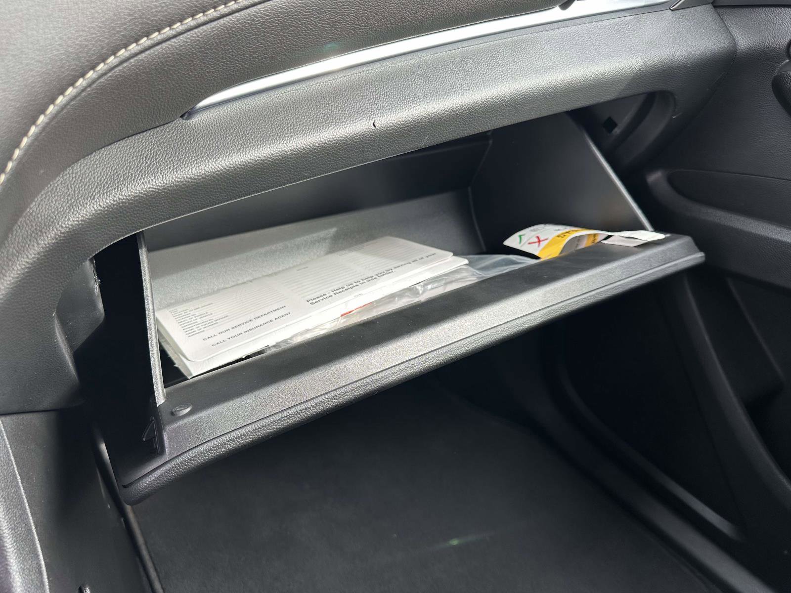 Used 2023 Chevrolet Traverse LT image 36