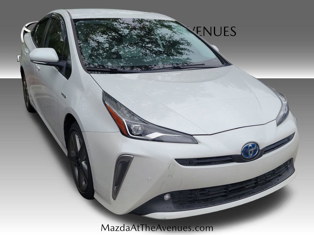 Used 2022 Toyota Prius XLE FWD image 7