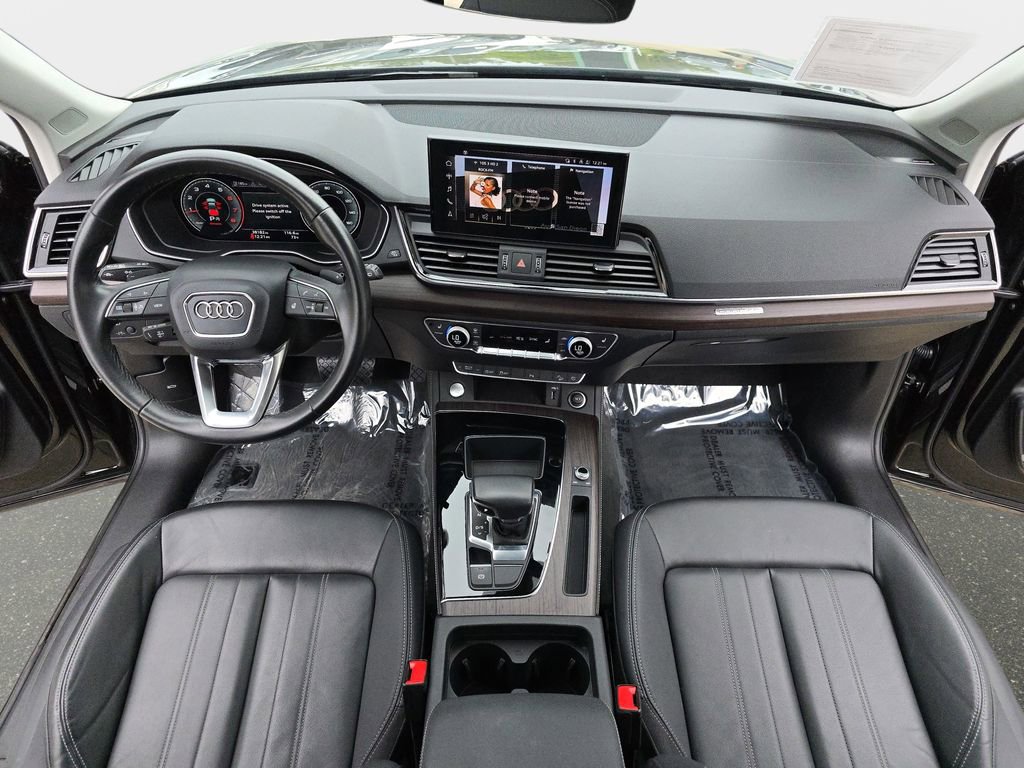 Certified 2023 Audi Q5 2.0T Premium Plus w/ Premium Plus Package AWD/4WD image 9