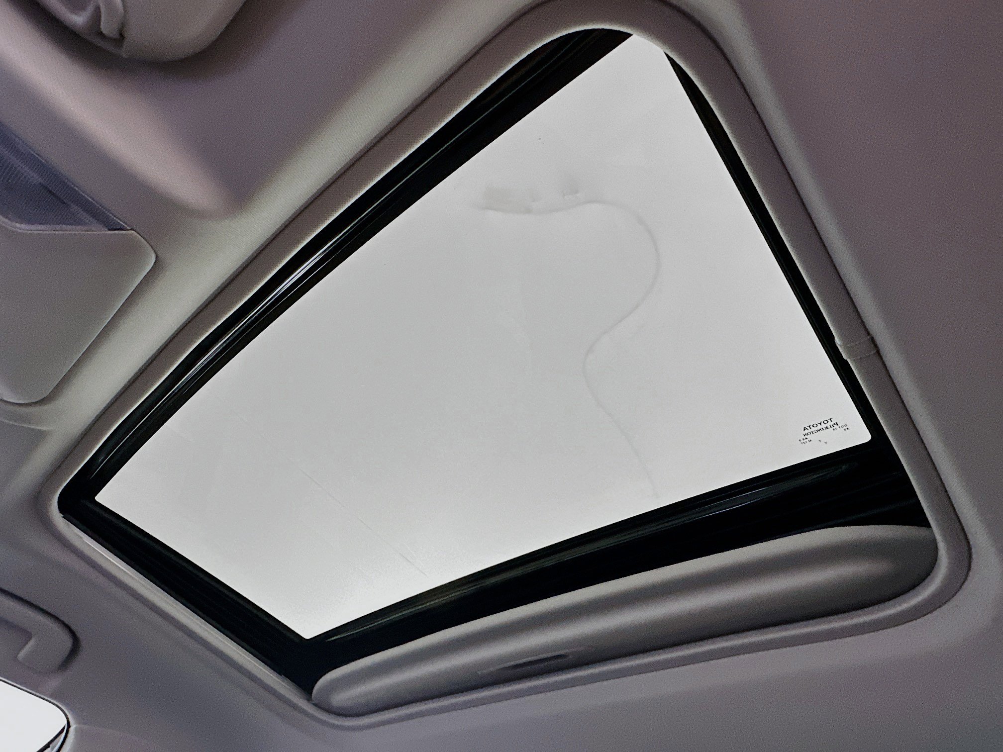 Used 2025 Toyota RAV4 XLE w/ Convenience Package image 26