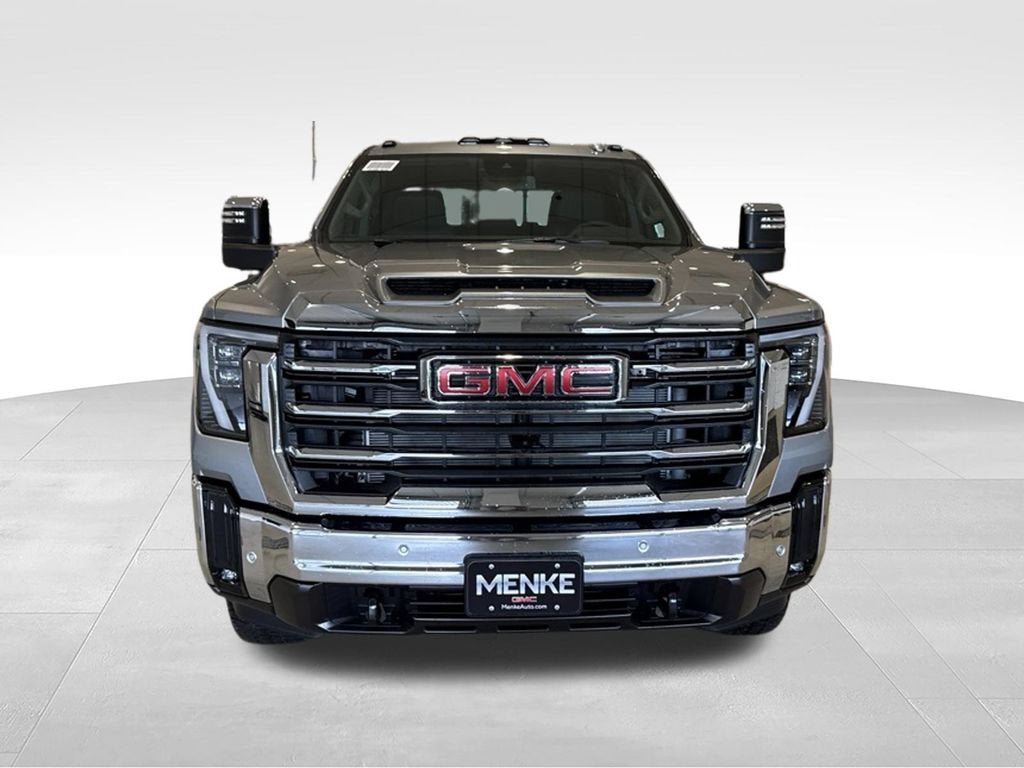 New 2026 GMC Sierra 3500 SLT w/ SLT Premium Package AWD/4WD image 2
