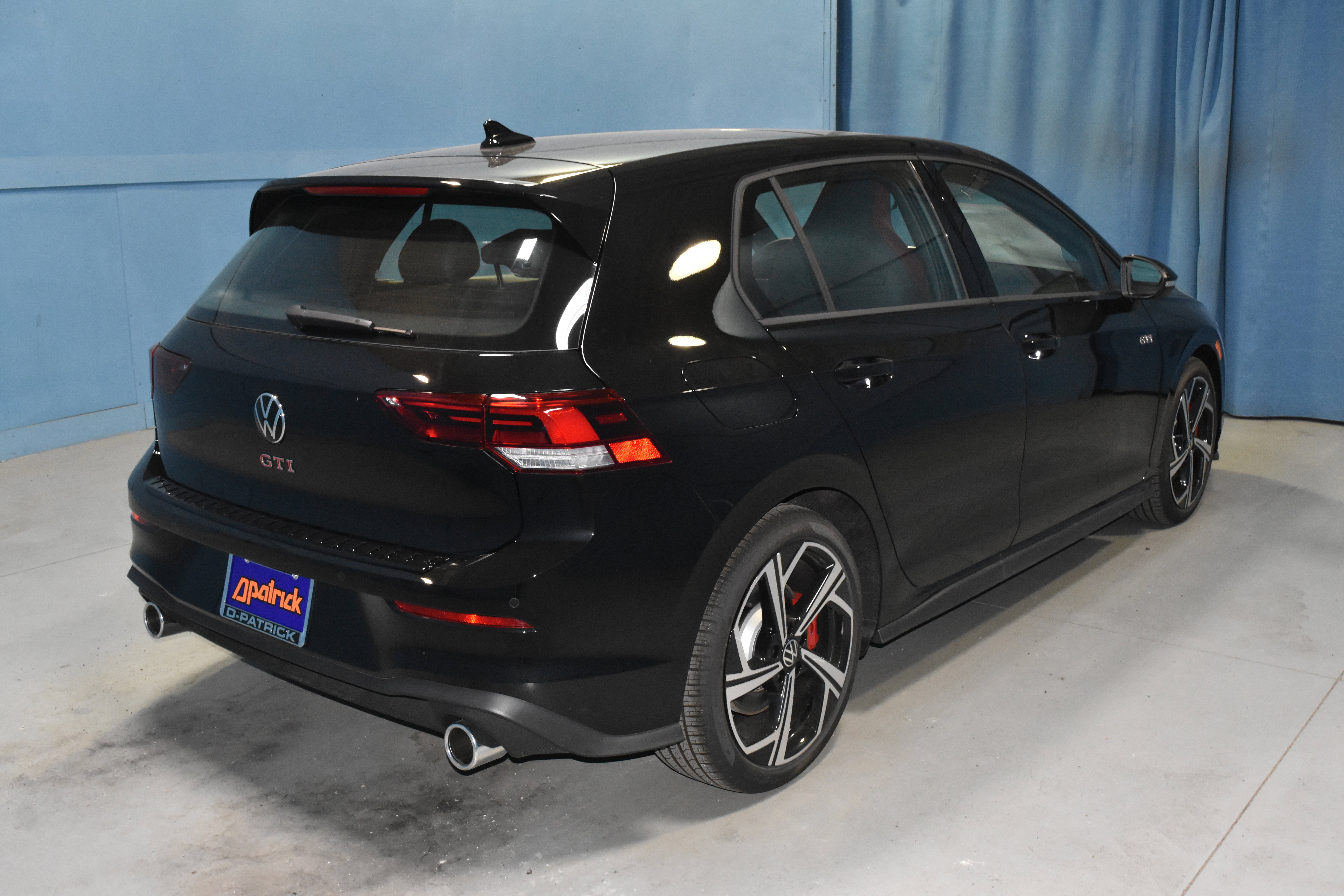 New 2026 Volkswagen GTI SE FWD image 19