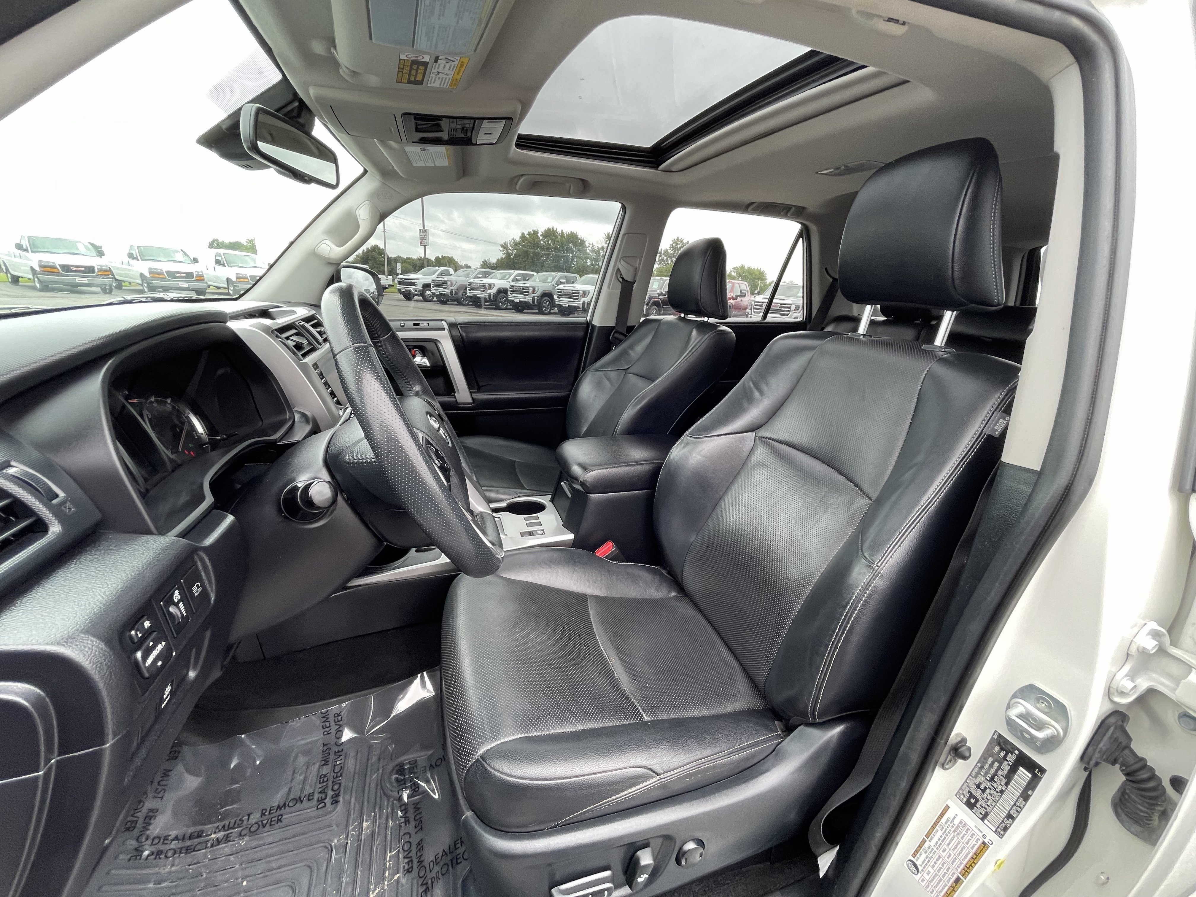 Used 2020 Toyota 4Runner Limited AWD/4WD image 13