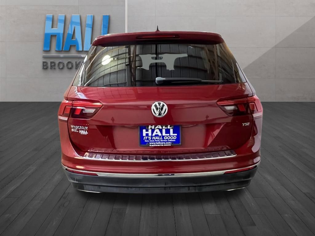 Used 2018 Volkswagen Tiguan SEL image 4
