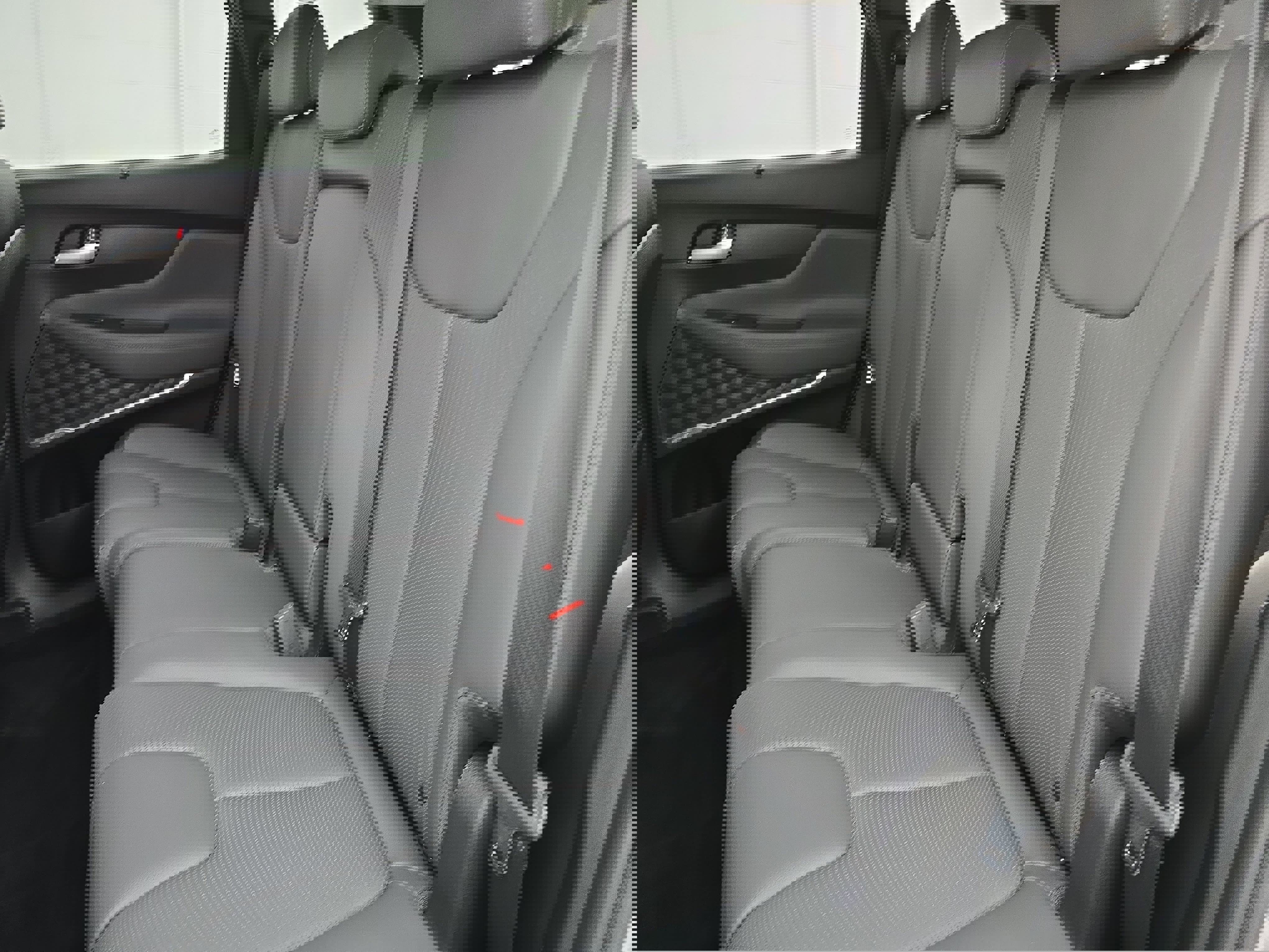 Used 2023 Hyundai Santa Fe SEL w/ Premium Package AWD/4WD image 14