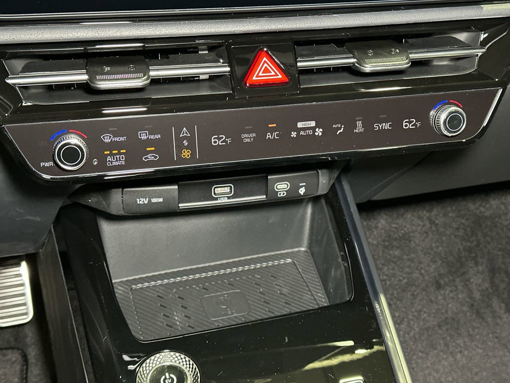 New 2026 Kia Niro Wave FWD image 29