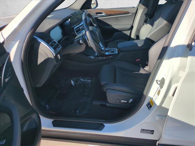 Used 2023 BMW X3 xDrive30i w/ Convenience Package w/ZPA AWD/4WD image 17