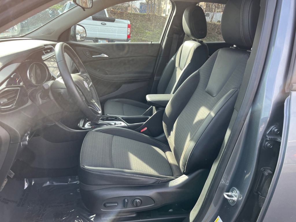 Used 2021 Buick Encore GX Select image 9