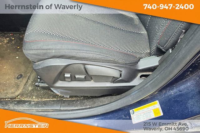 Used 2017 Chevrolet Equinox LT w/ LPO, Protection Package FWD image 16