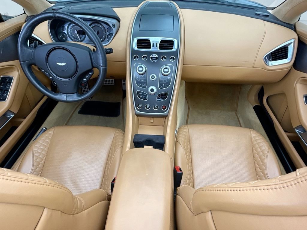 Used 2014 Aston Martin Vanquish Volante image 21