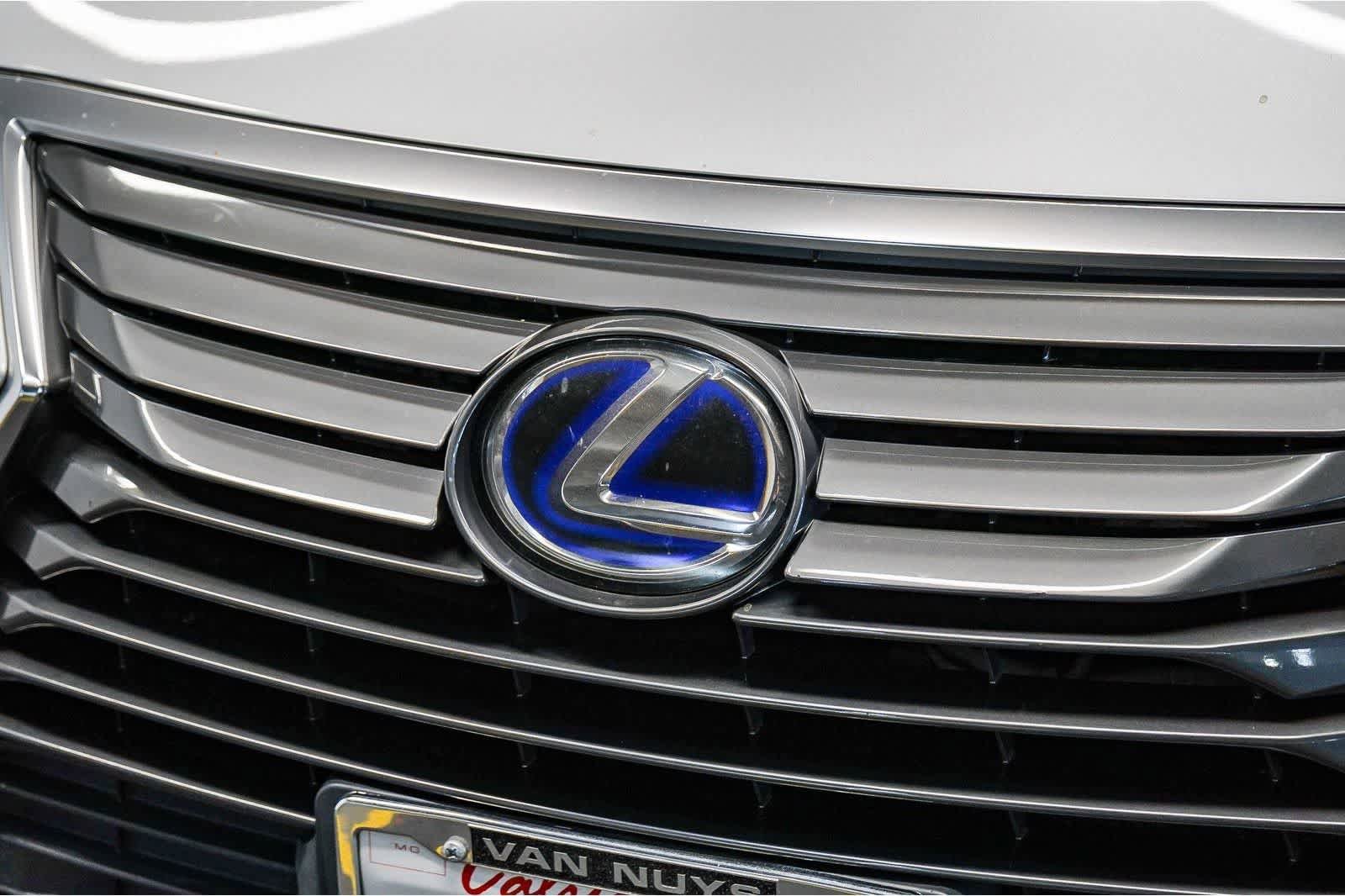 Used 2016 Lexus RX 450h FWD w/ Cold Weather Package image 9