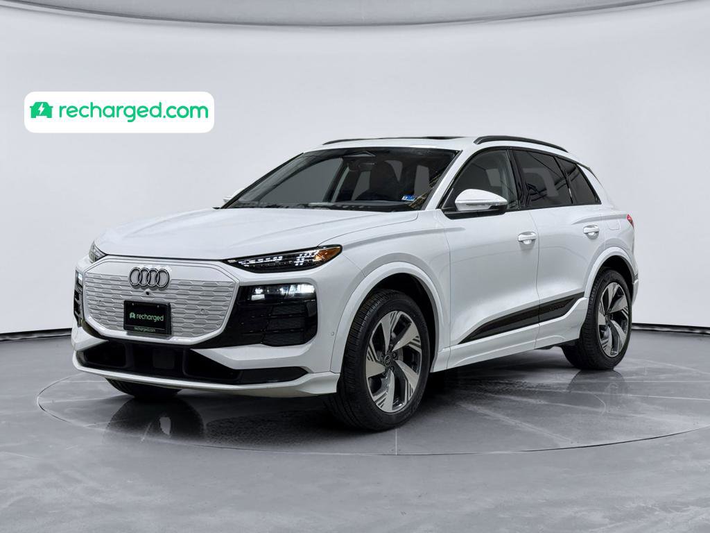 Used 2025 Audi Q6 e-tron Premium Plus w/ Premium Plus AWD/4WD image 1