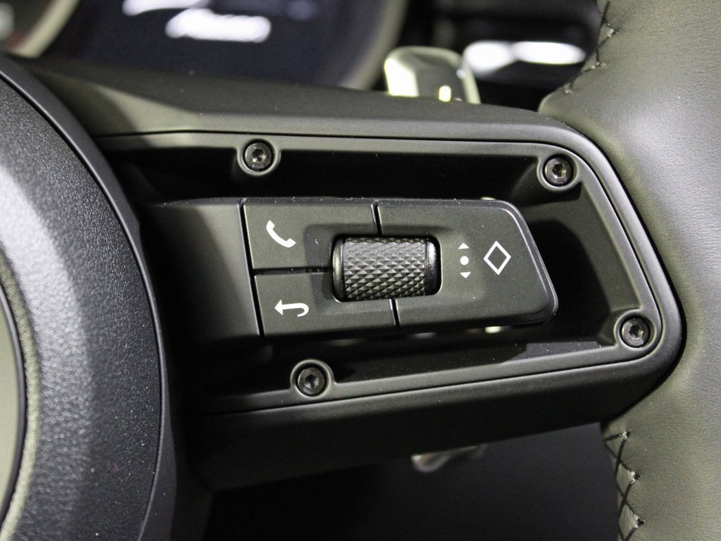 Used 2026 Porsche Macan image 24