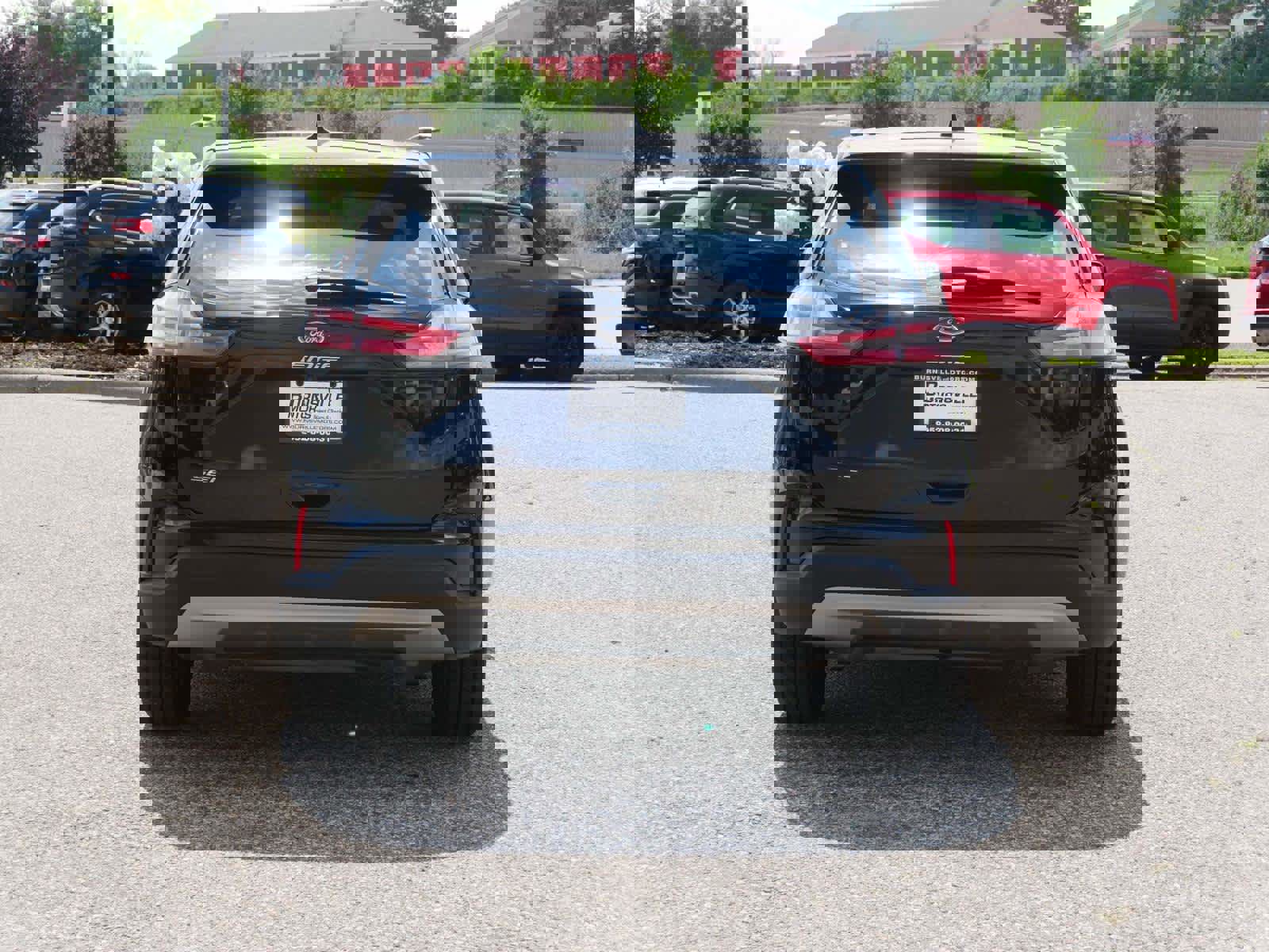 Used 2021 Ford Edge SEL w/ Convenience Package image 6