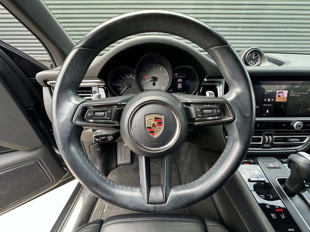 Certified 2023 Porsche Macan S AWD/4WD image 17