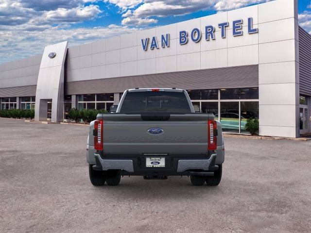 New 2026 Ford F350 XLT w/ XLT Premium Package AWD/4WD image 5