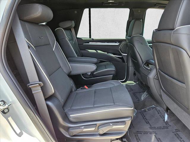 Used 2025 Cadillac Escalade Sport AWD/4WD image 25